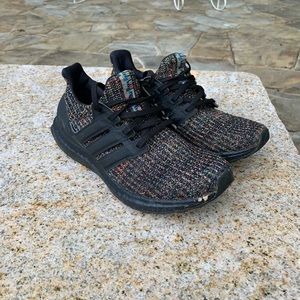 Adidas Ultraboost 4.0 J “Black Multi” EF0925 Boys Size 6.5 Running Shoes Used